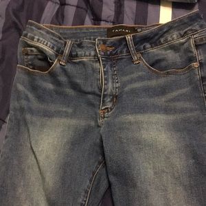 Tahari skinny jeans